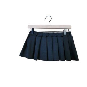 Black Pleated Super Mini Skirt By Forever 21